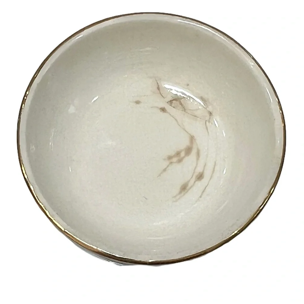 VINTAGE EMPIRE ENGLAND CUMBERLAND HOTEL WHITE, GOLD, BLUE & FLORAL CHINA ASHTRAY